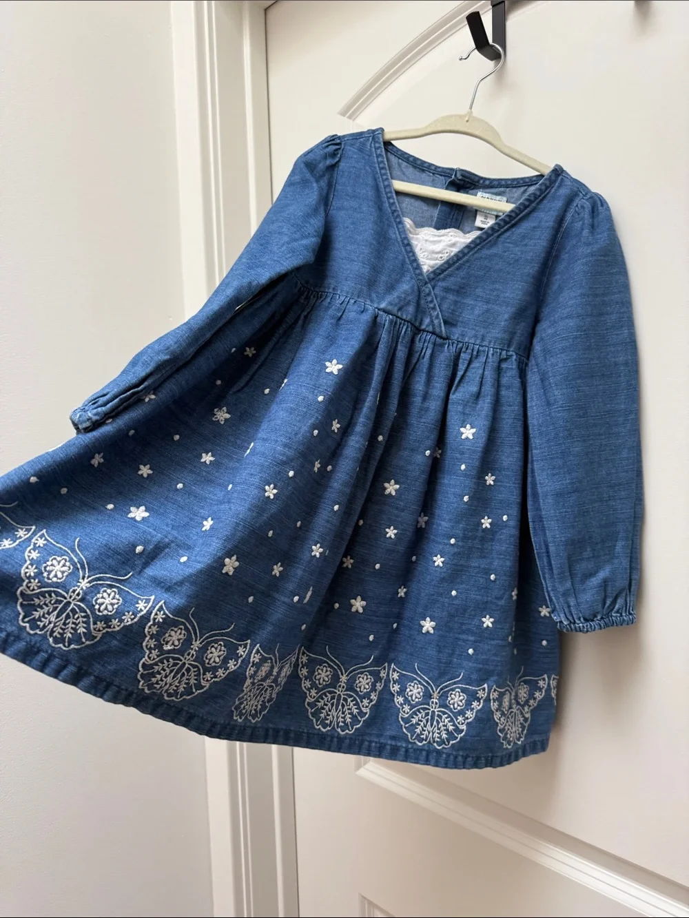 Old Navy Embroidered Butterfly Denim Dress Size 4T